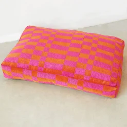 Cheap Dogguo Hondenkussen Jacquard Blok Patroon Oranje En Magenta Maat L