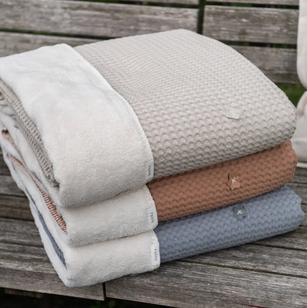 Best Koeka Oslo Teddy Eenpersoonsdeken Sand/Pebble (200X140 Cm)