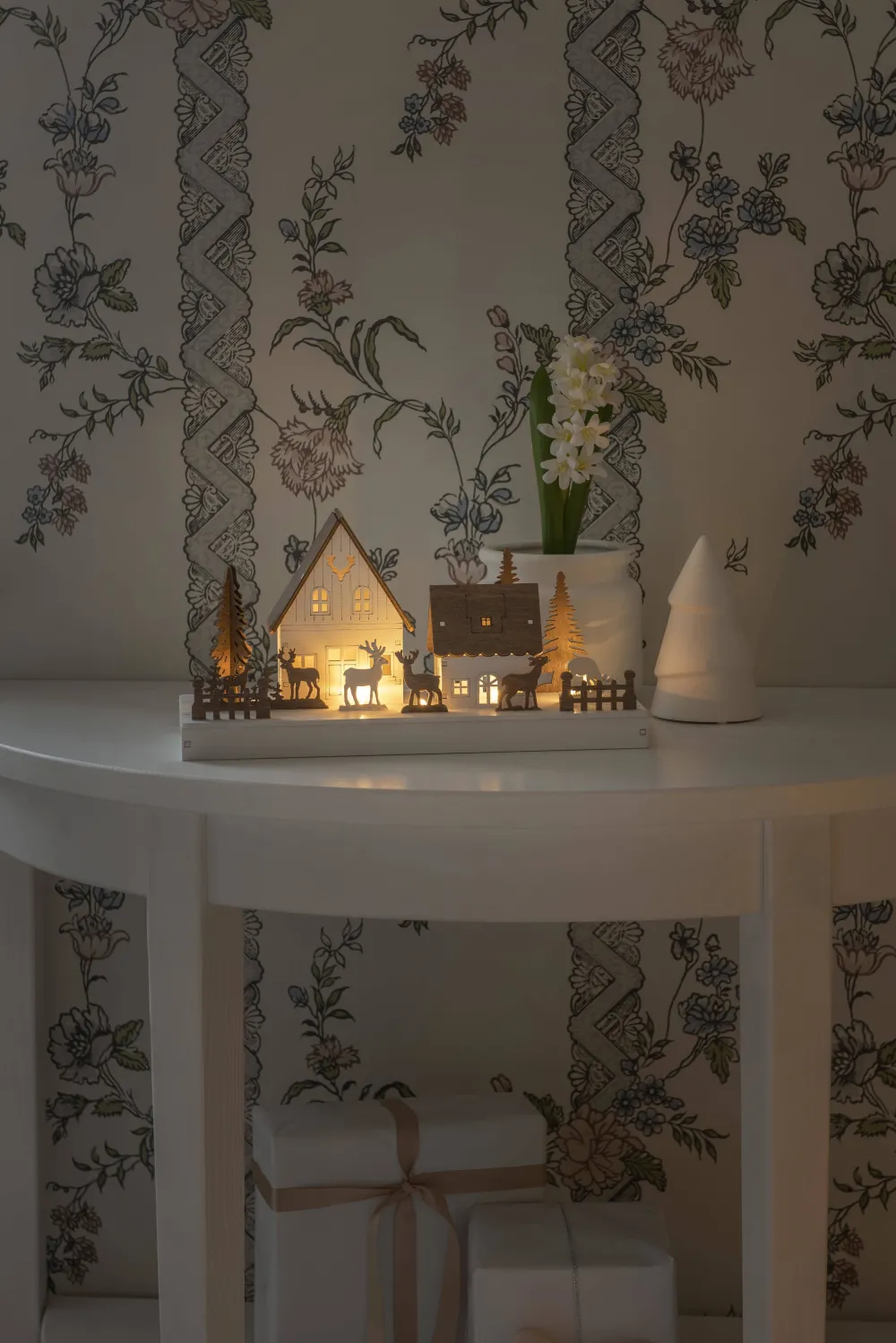 Clearance Konstsmide Silhouet Huis En Reedieren (Op Batterij Met Timer) (14X28 Cm) (6 Led)