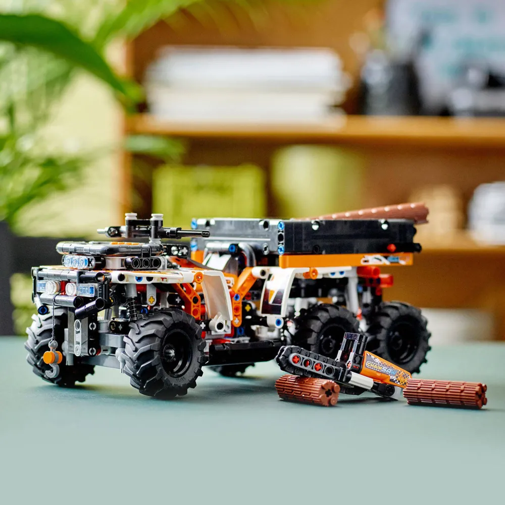 Technic Terreinwagen 42139|LEGO Discount