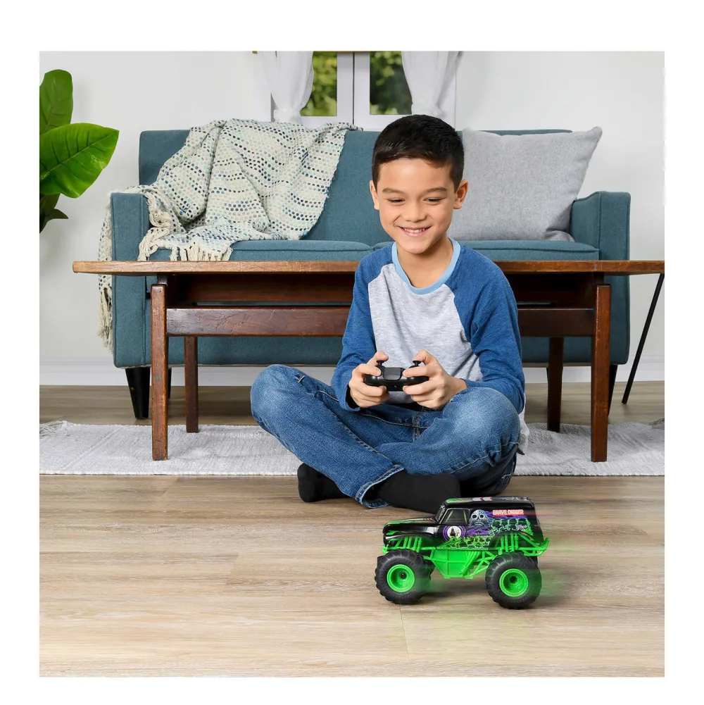 Grave Digger Bestuurbare Auto 1:24|Monster Jam Sale