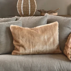 Online Riviera Maison Sierkussenhoes Veran Faux Fur (45X65 Cm)